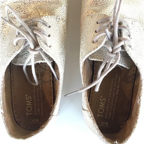 Toms crackle silver brogues - Picture 5 of 9